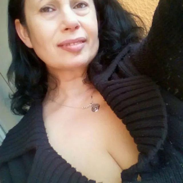 AnnaMie image 0